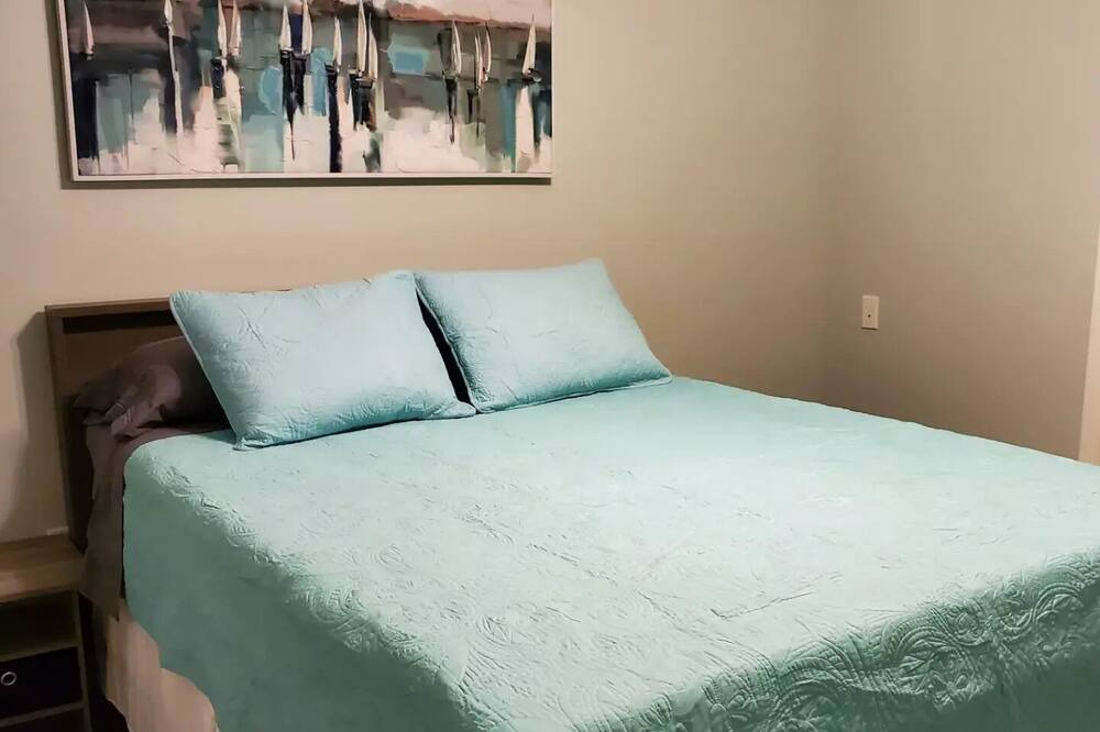 Photo of Bedroom in Sebring