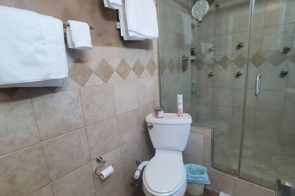 Photo of Bathroom in Sebring