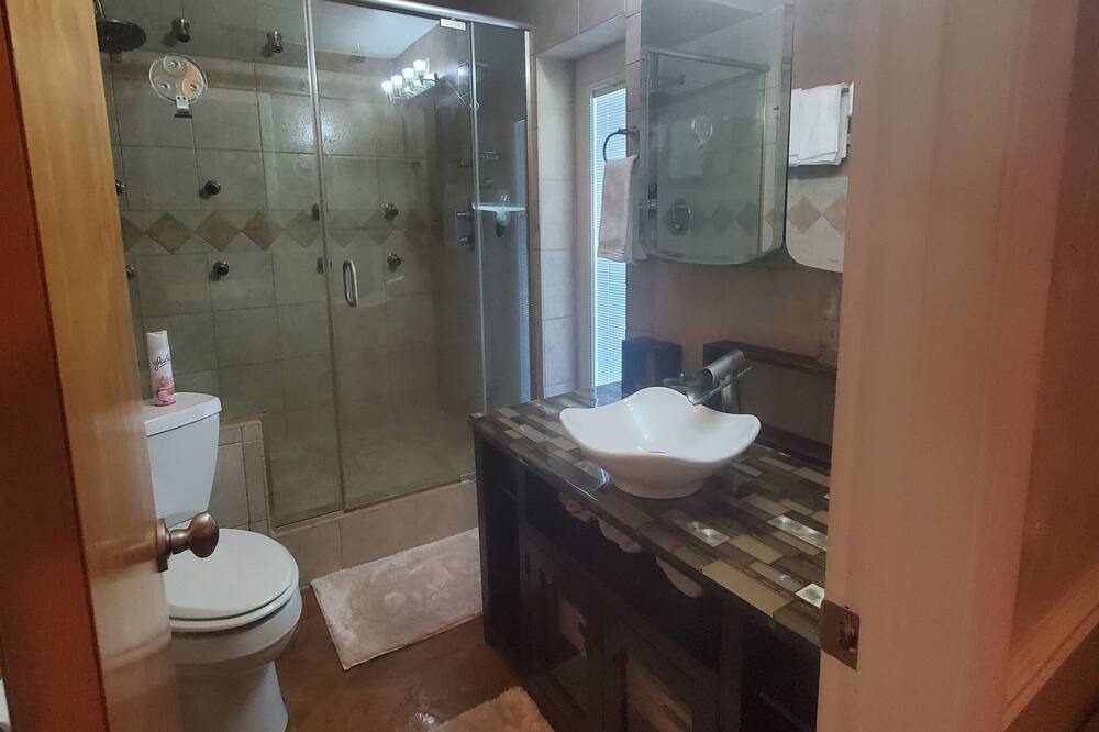 Photo of Bathroom in Sebring