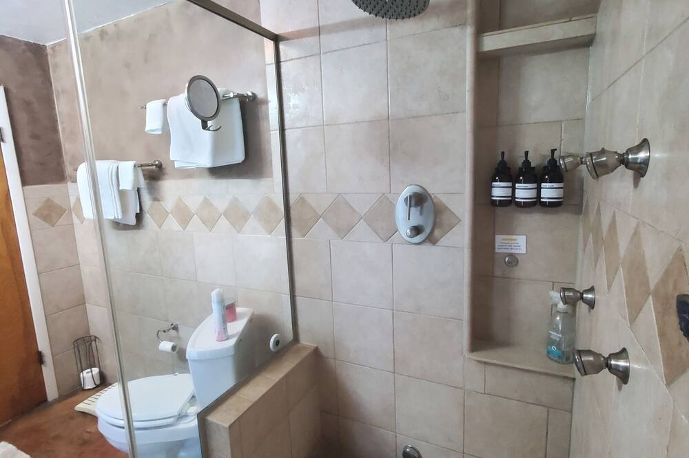 Photo of Bathroom in Sebring