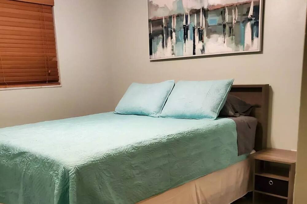 Photo of Bedroom in Sebring