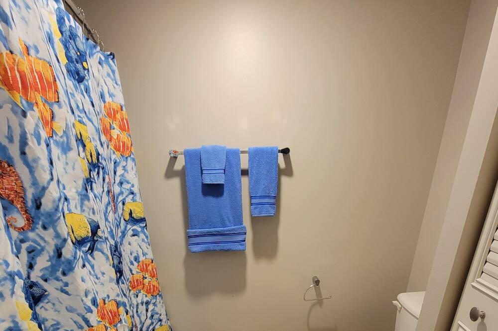 Photo of Bathroom in West Shore