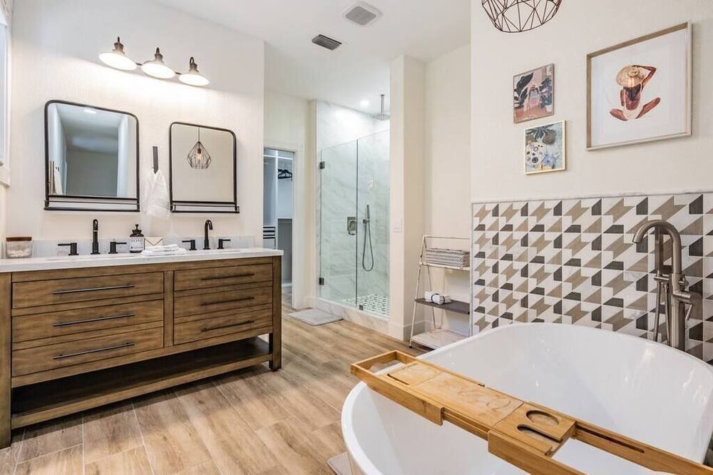 Photo of Bathroom in Riverside Heights
