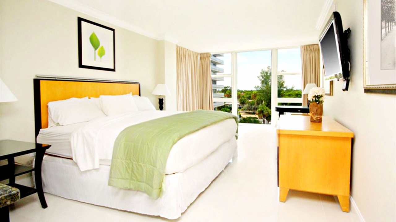 Photo of Bedroom in Galt Mile