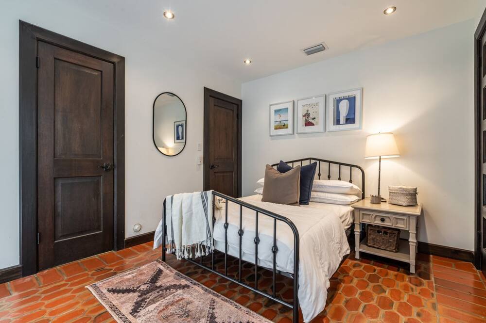Photo of Bedroom in Northeast Miami