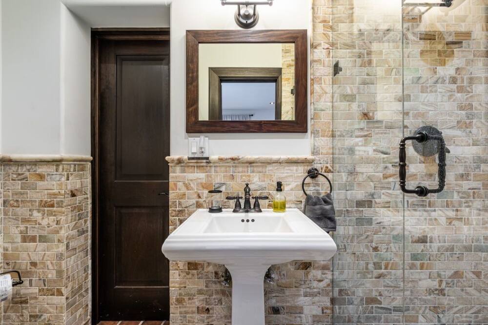 Photo of Bathroom in Northeast Miami