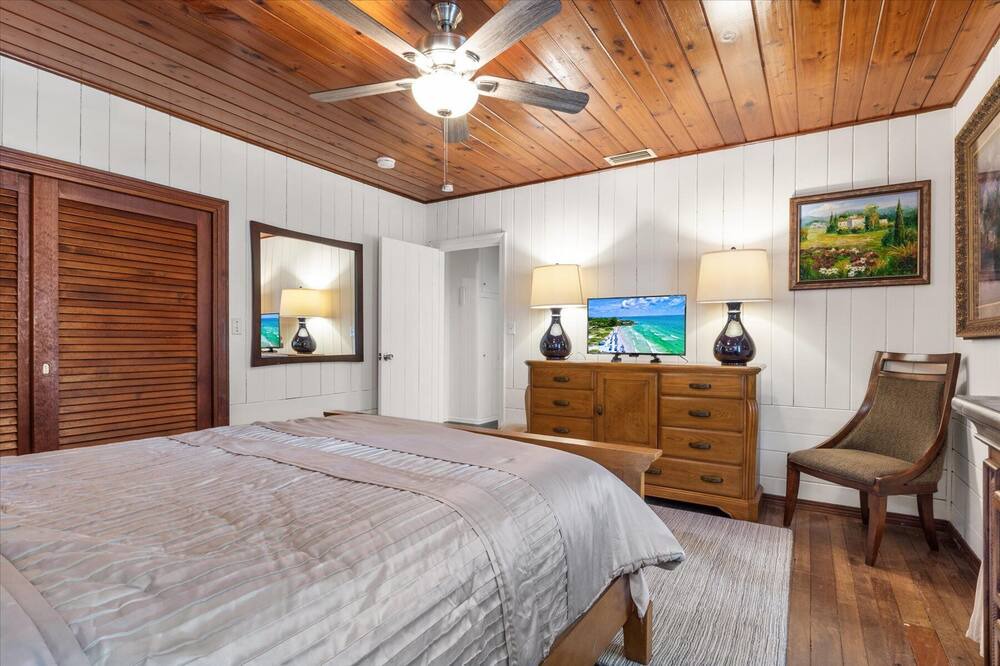 Photo of Bedroom in Rosemary District