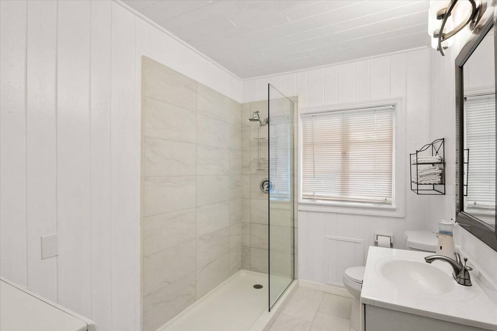 Photo of Bathroom in Rosemary District