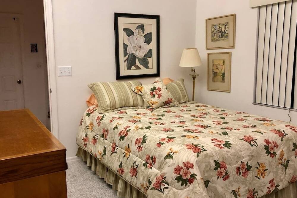 Photo of Bedroom in Florida South Atlantic Coast