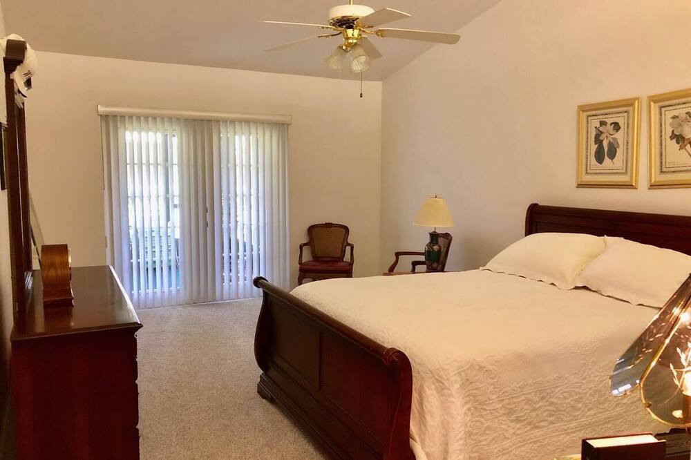 Photo of Bedroom in Florida South Atlantic Coast