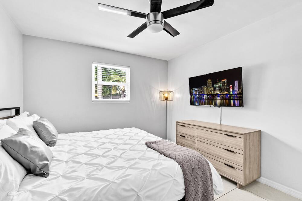 Photo of Bedroom in Boulevard Heights