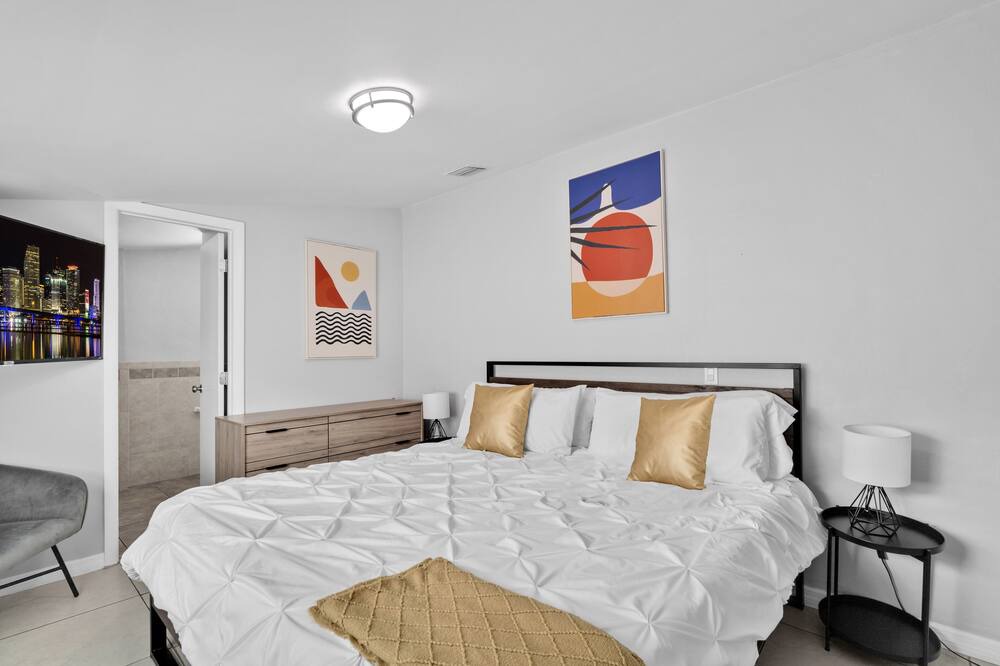 Photo of Bedroom in Boulevard Heights