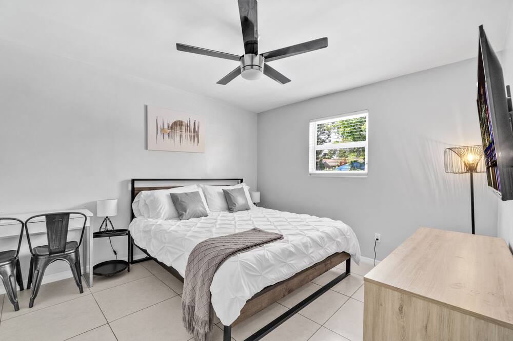 Photo of Bedroom in Boulevard Heights