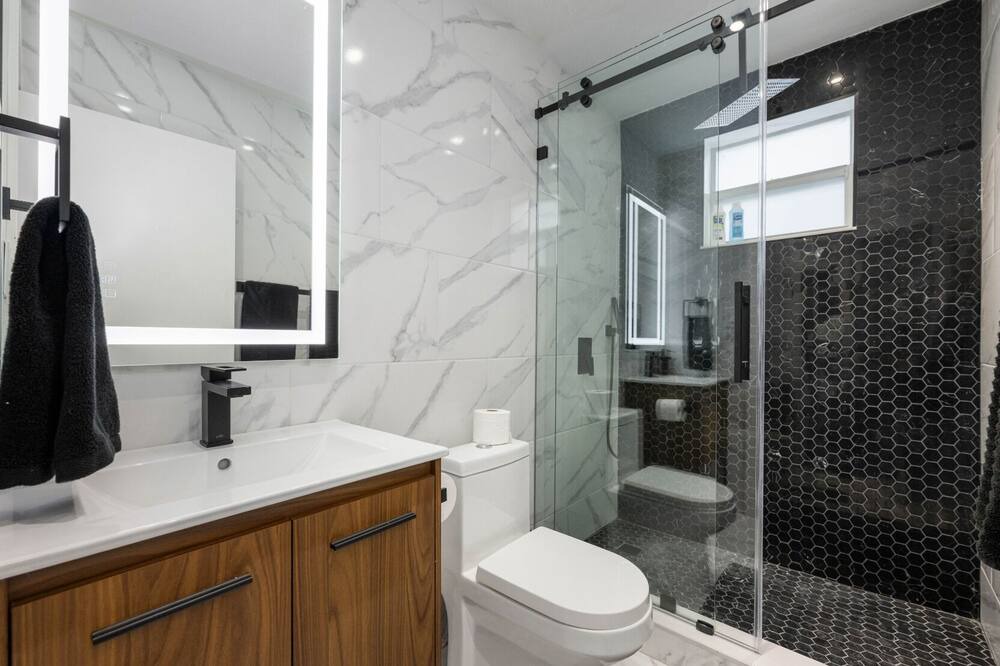 Photo of Bathroom in Northeast Miami