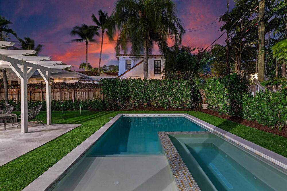 Photo of Outdoor in Northeast Miami