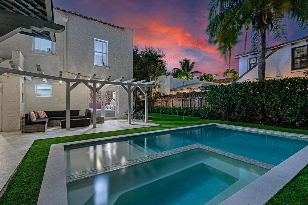 Photo of Outdoor in Northeast Miami