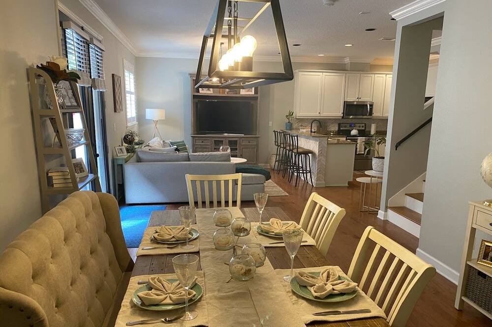 Photo of Bedroom in Courier City - Oscawana