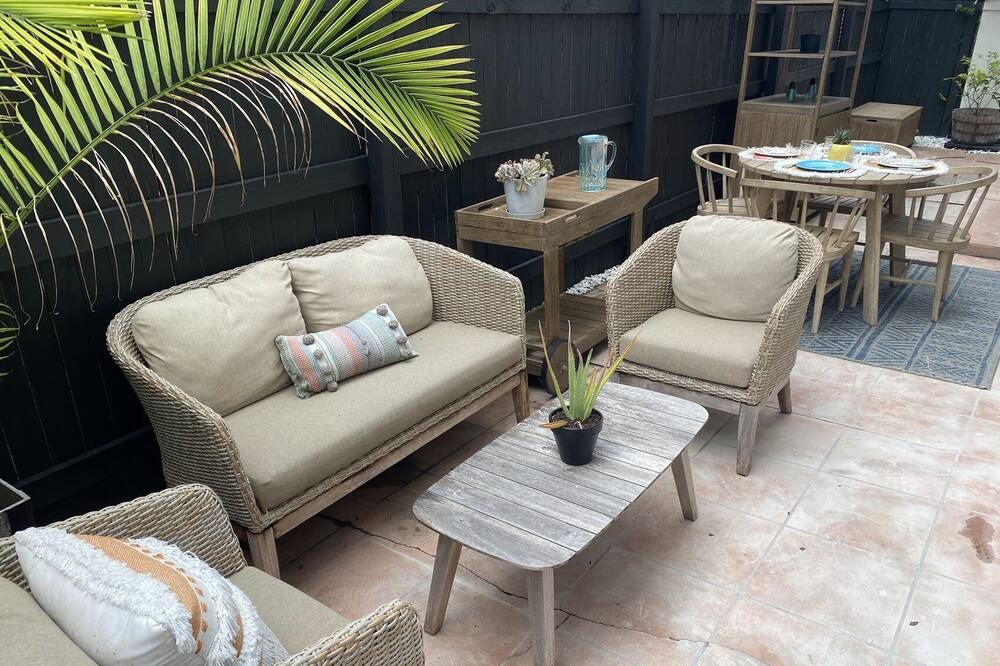 Photo of Outdoor in Courier City - Oscawana