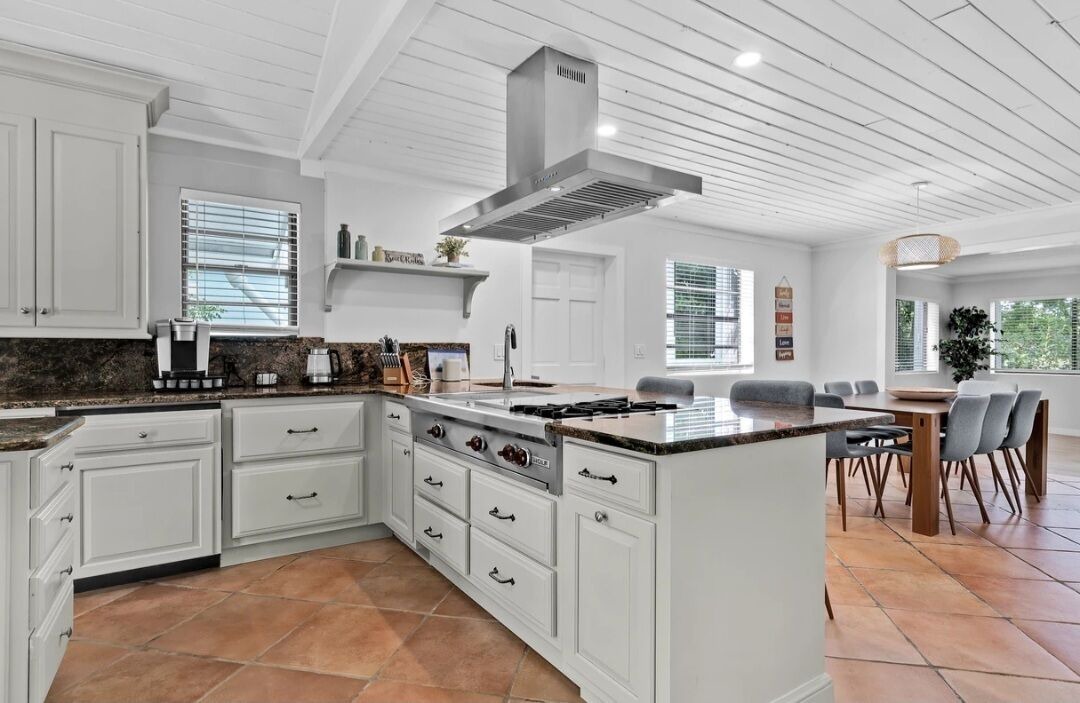 Photo of Kitchen in Upper Matecumbe Key