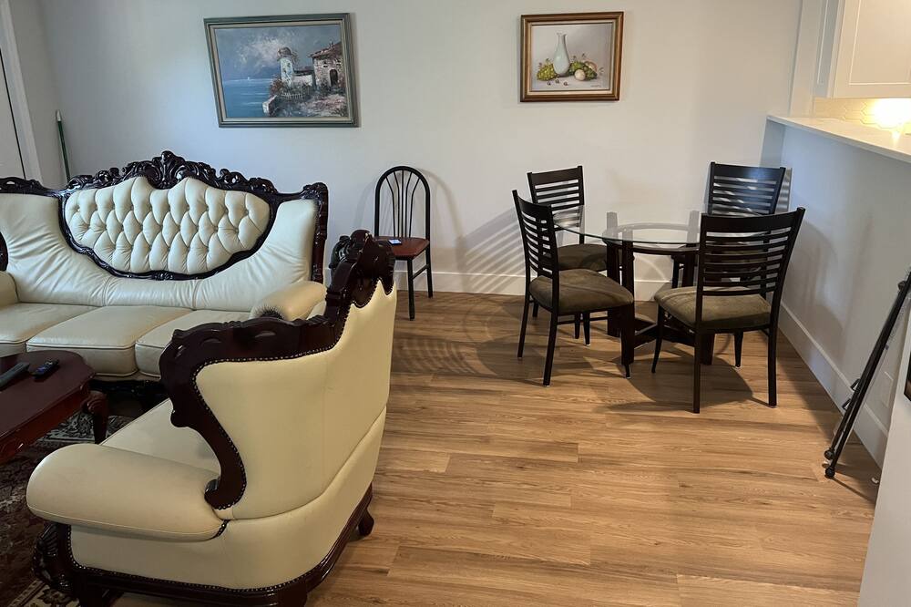 Photo of Livingroom in Juno Beach