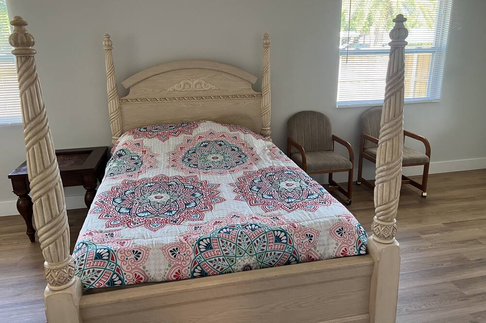 Photo of Bedroom in Juno Beach