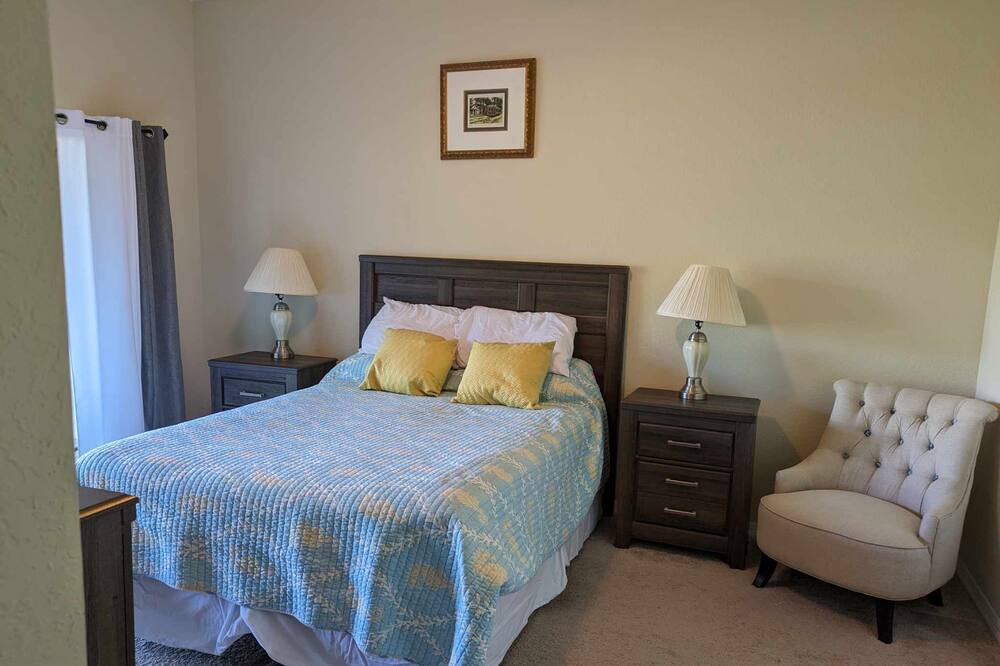 Photo of Bedroom in Fort Pierce
