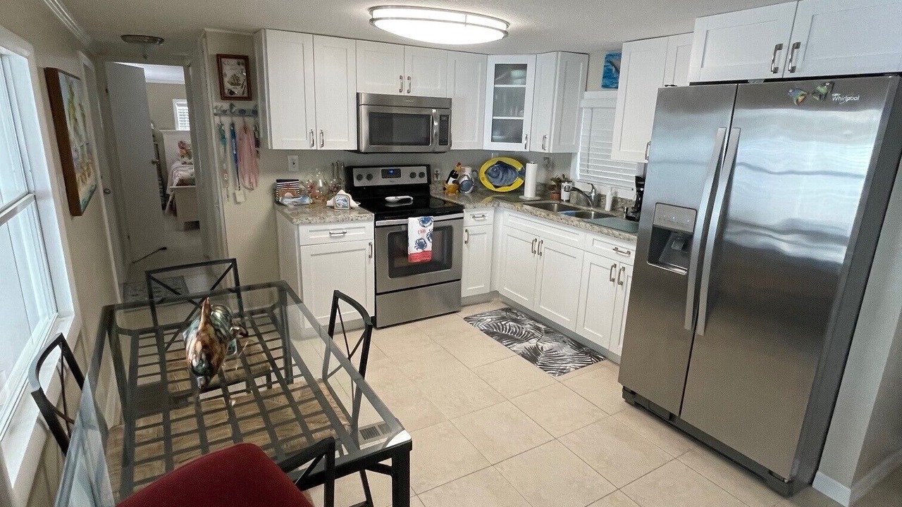 Photo of Kitchen in Key Largo Village