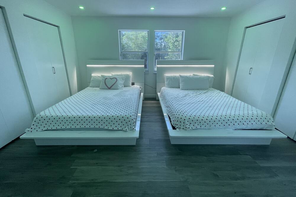 Photo of Bedroom in Greenacres