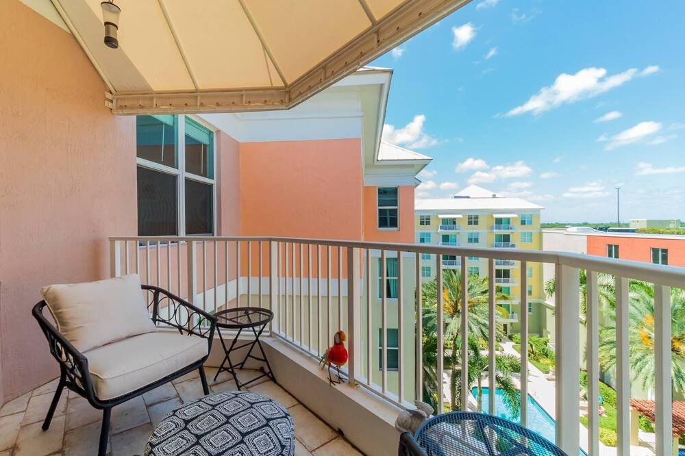 Photo of Patio Balcony in East Ocean Ave