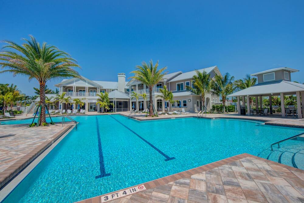 Photo of Outdoor in Estero