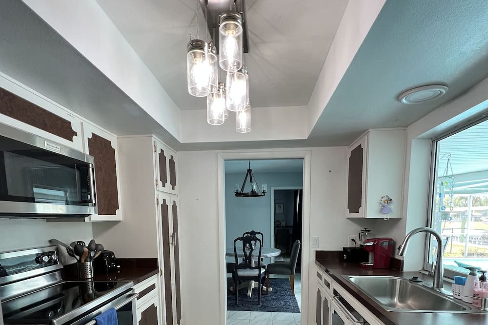 Photo of Kitchen in Lochmoor Waterway Estates