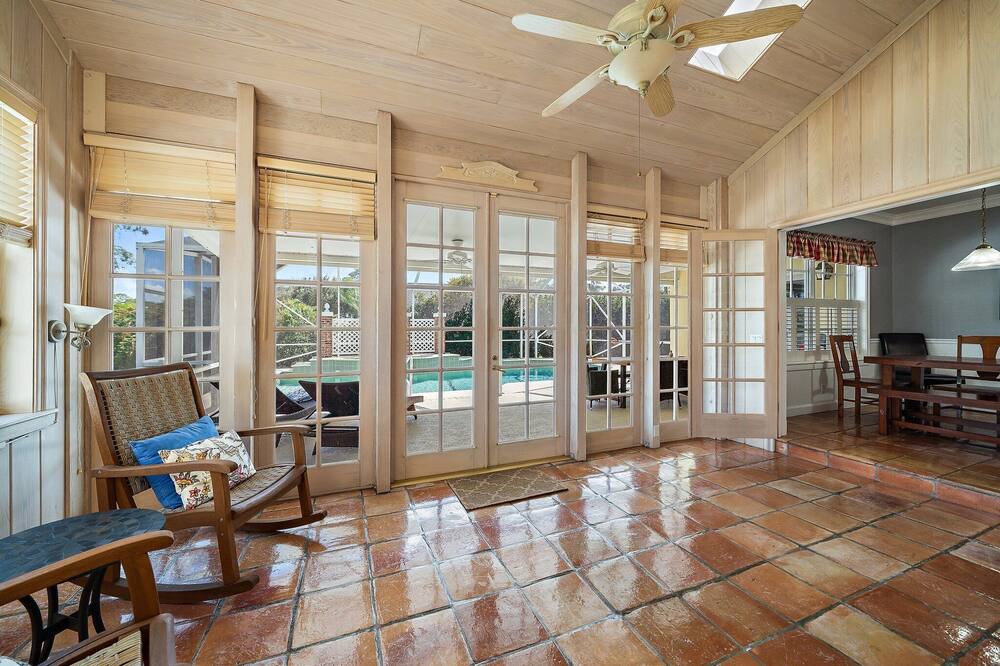 Photo of Livingroom in Wellington