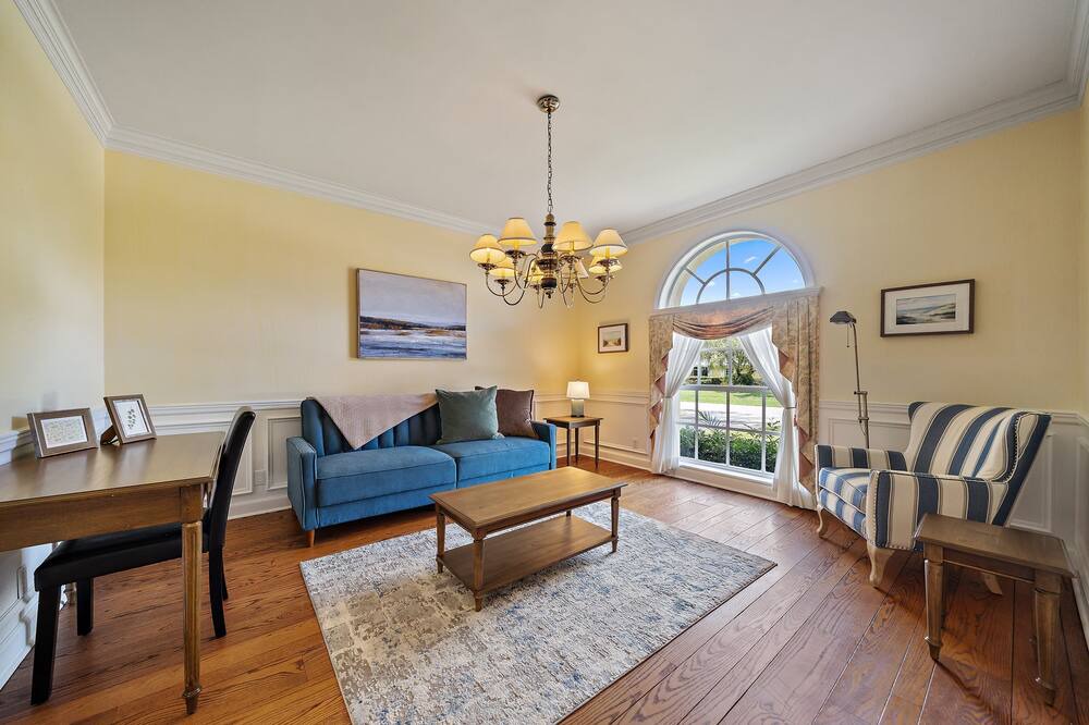 Photo of Livingroom in Wellington