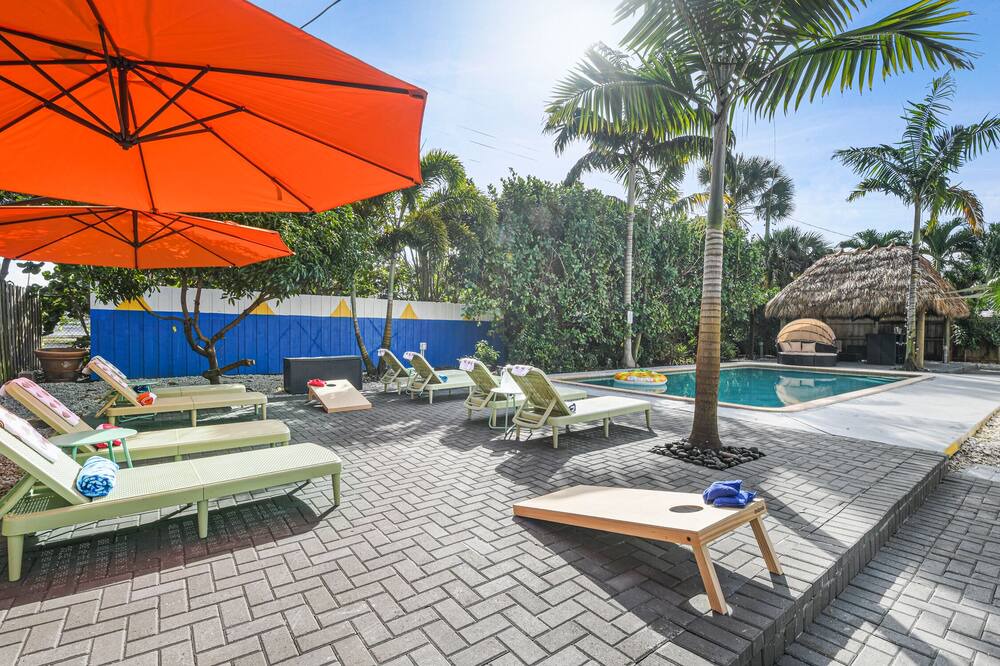 Photo of Outdoor in Lake Worth Corridor