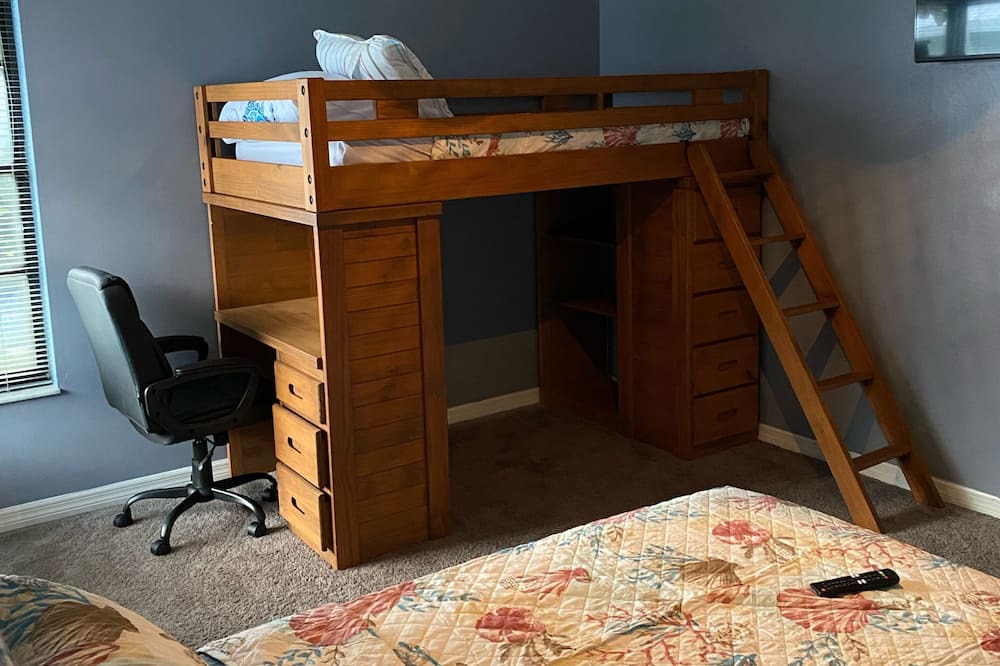 Photo of Bedroom in Treasure Coast