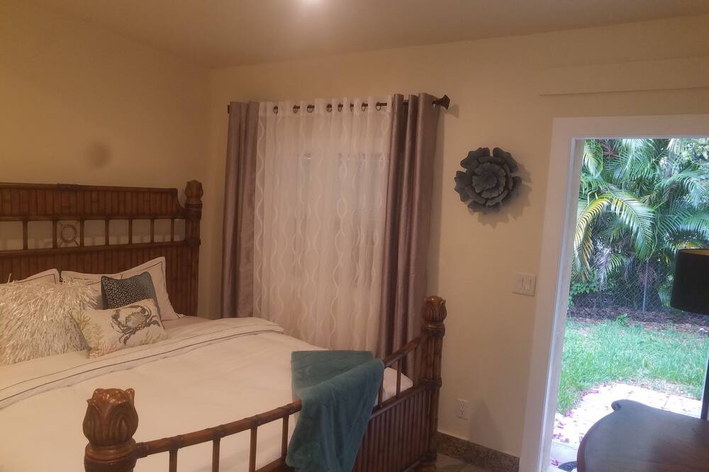 Photo of Bedroom in Greenacres