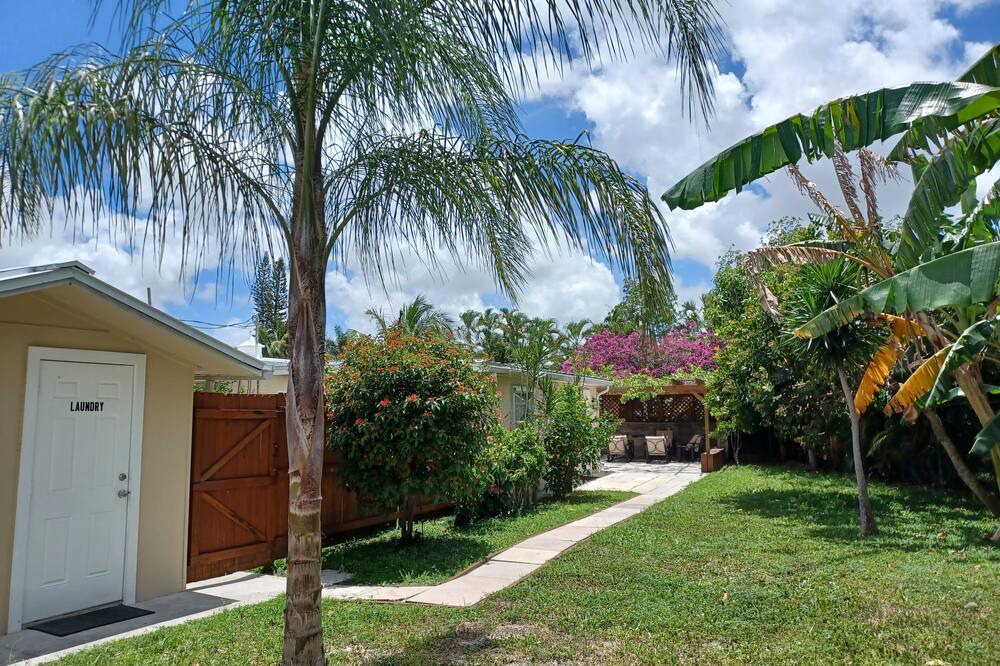 Photo of Outdoor in Greenacres