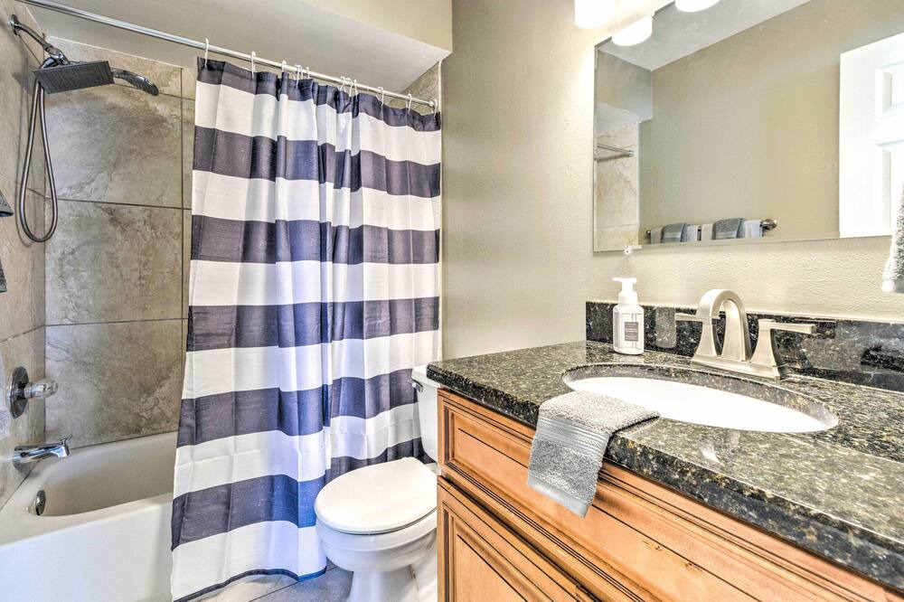 Photo of Bathroom in Poinciana