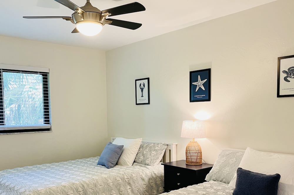Photo of Bedroom in Naples
