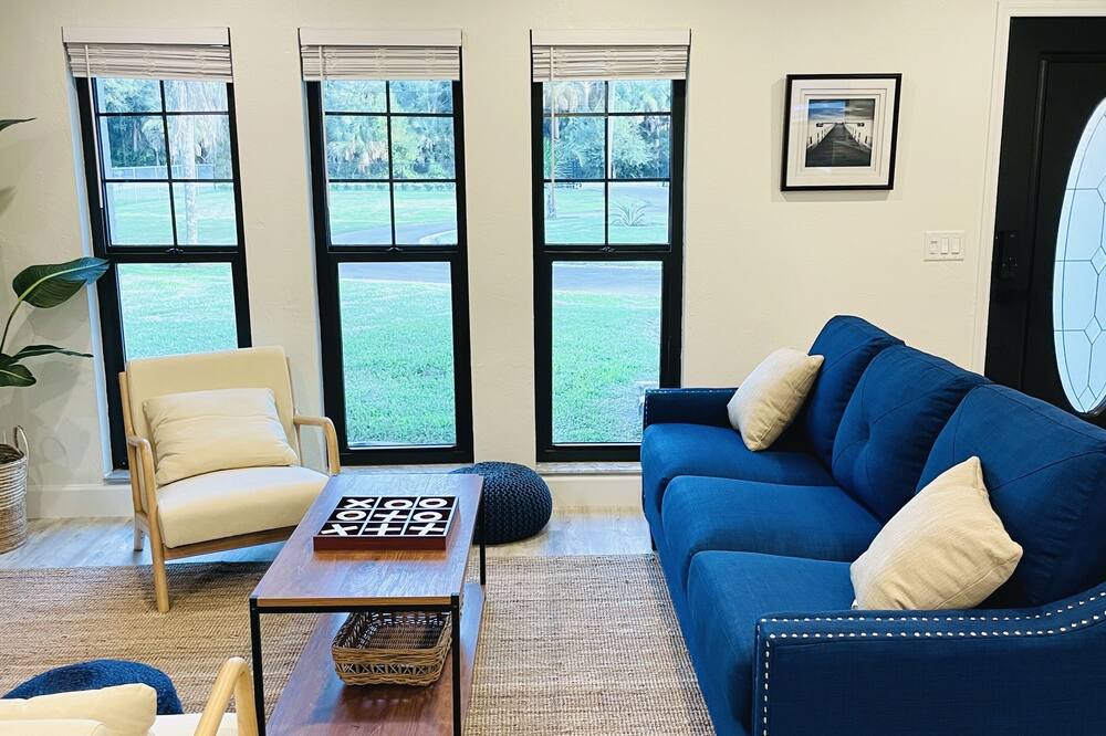 Photo of Livingroom in Naples