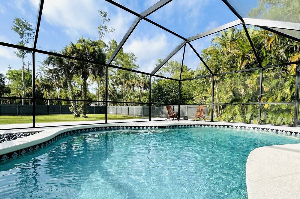 Photo of Outdoor in Naples