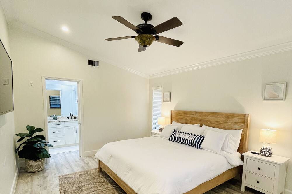 Photo of Bedroom in Naples