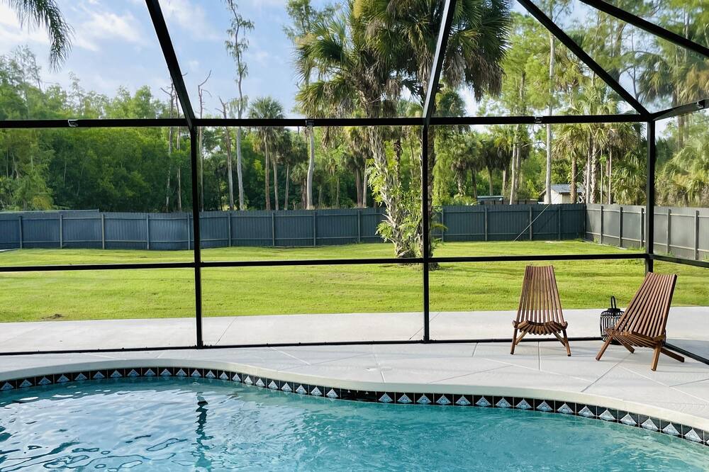 Photo of Outdoor in Naples