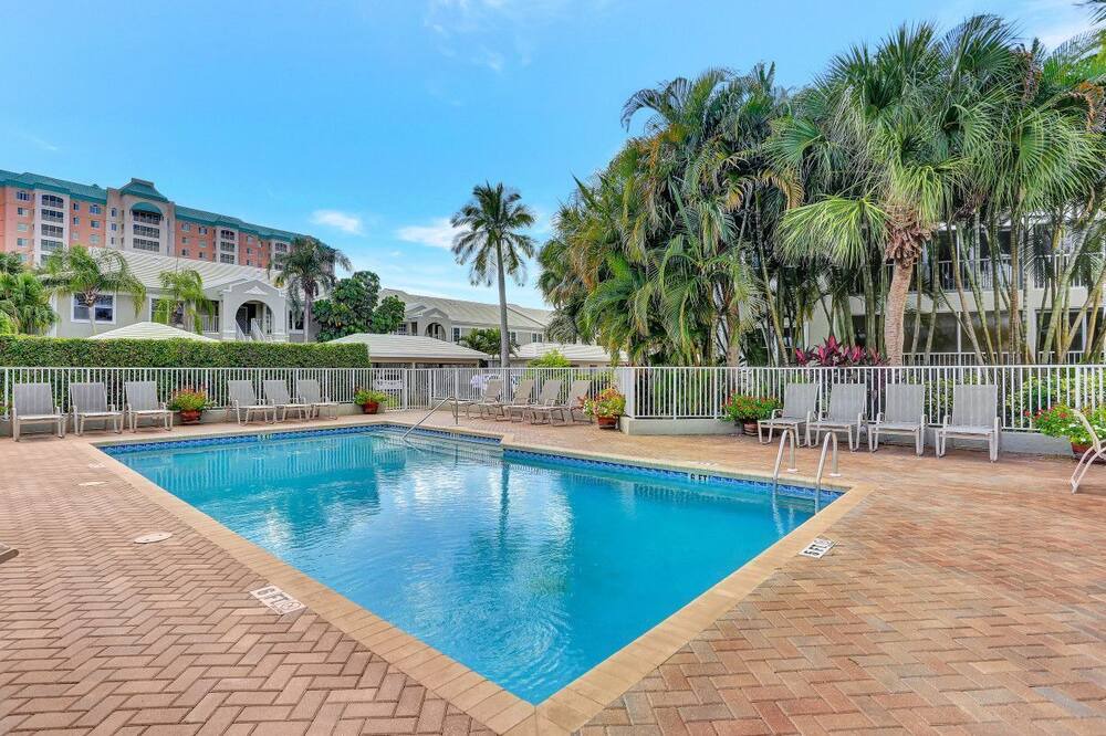 Photo of Outdoor in Pelican Bay