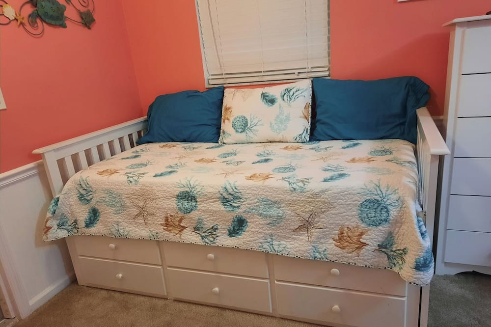 Photo of Bedroom in Little Torch Key