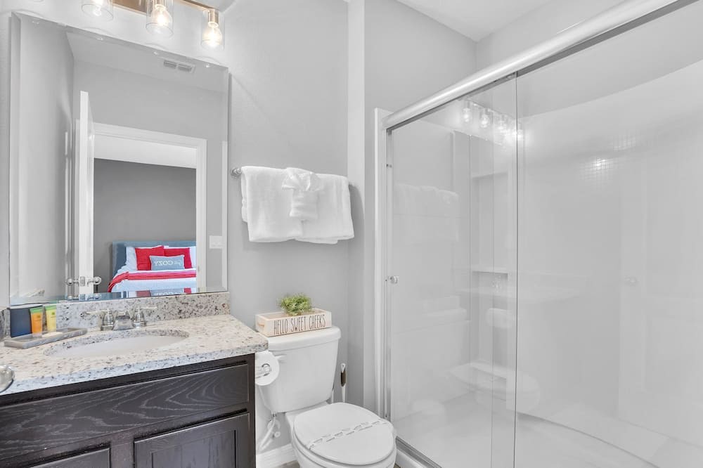 Photo of Bathroom in Sunridge Woods