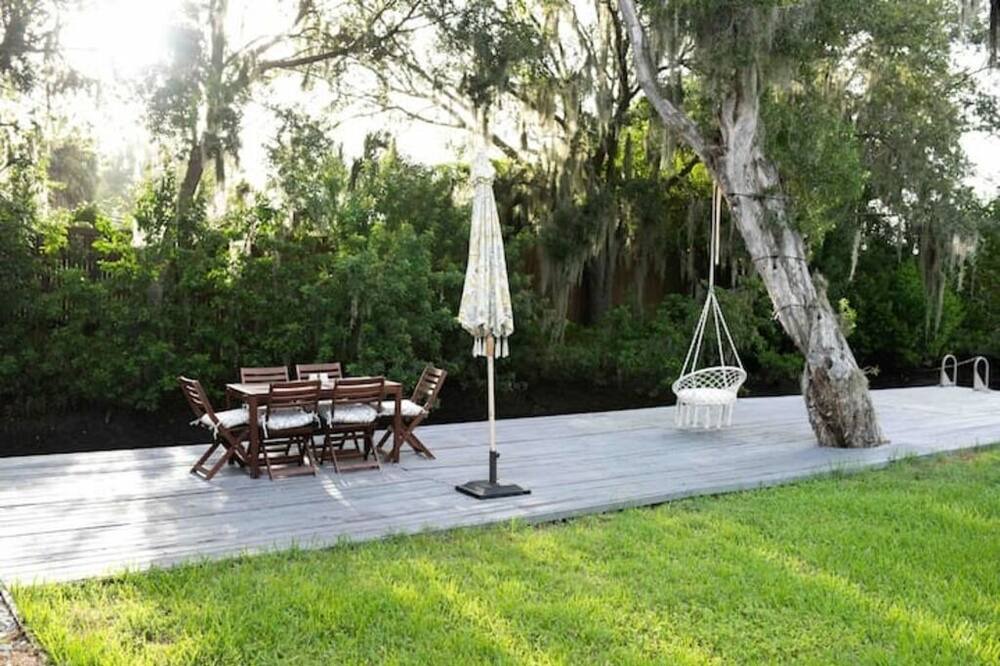 Photo of Others in Gibsonton