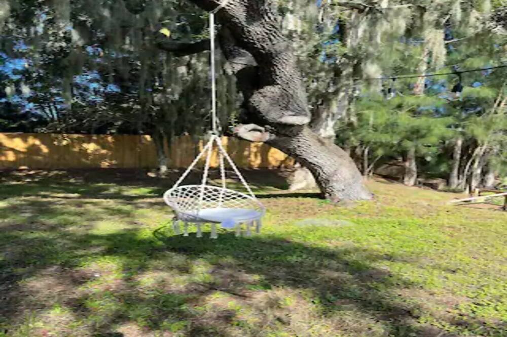 Photo of Others in Gibsonton