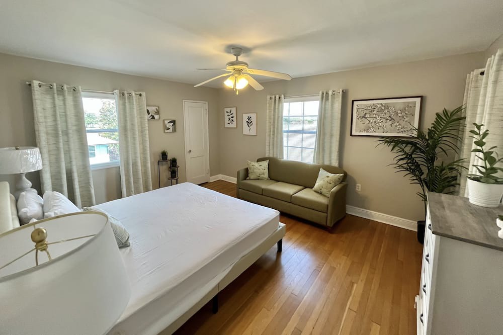 Photo of Bedroom in Florida South Atlantic Coast