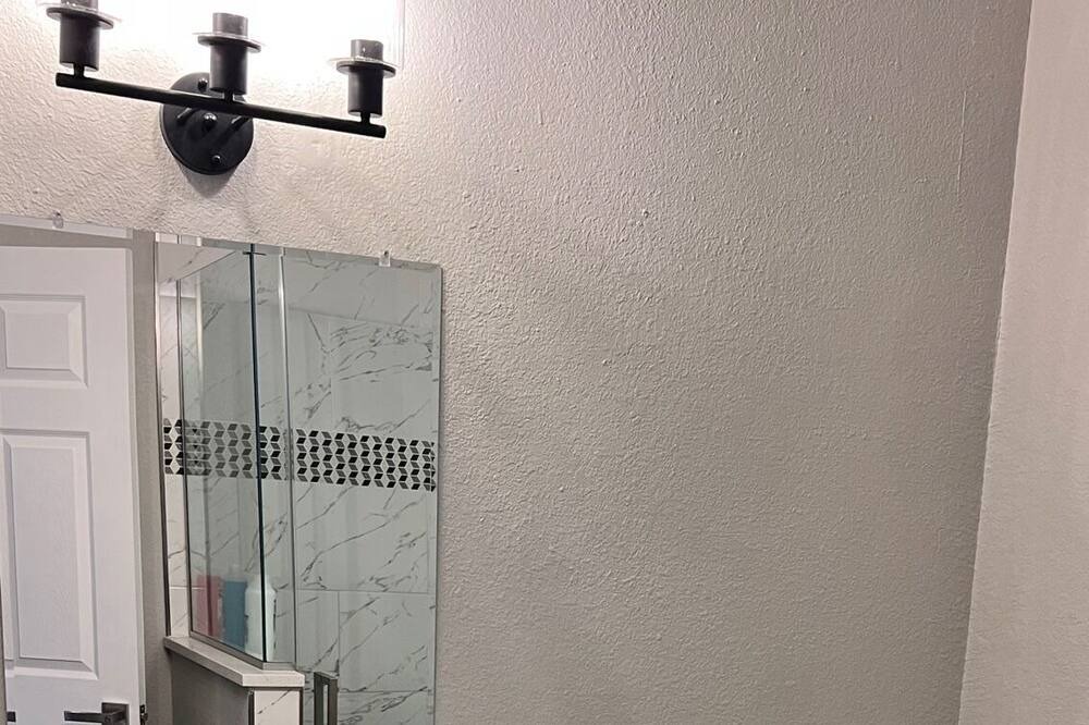 Photo of Bathroom in Desoto Lakes